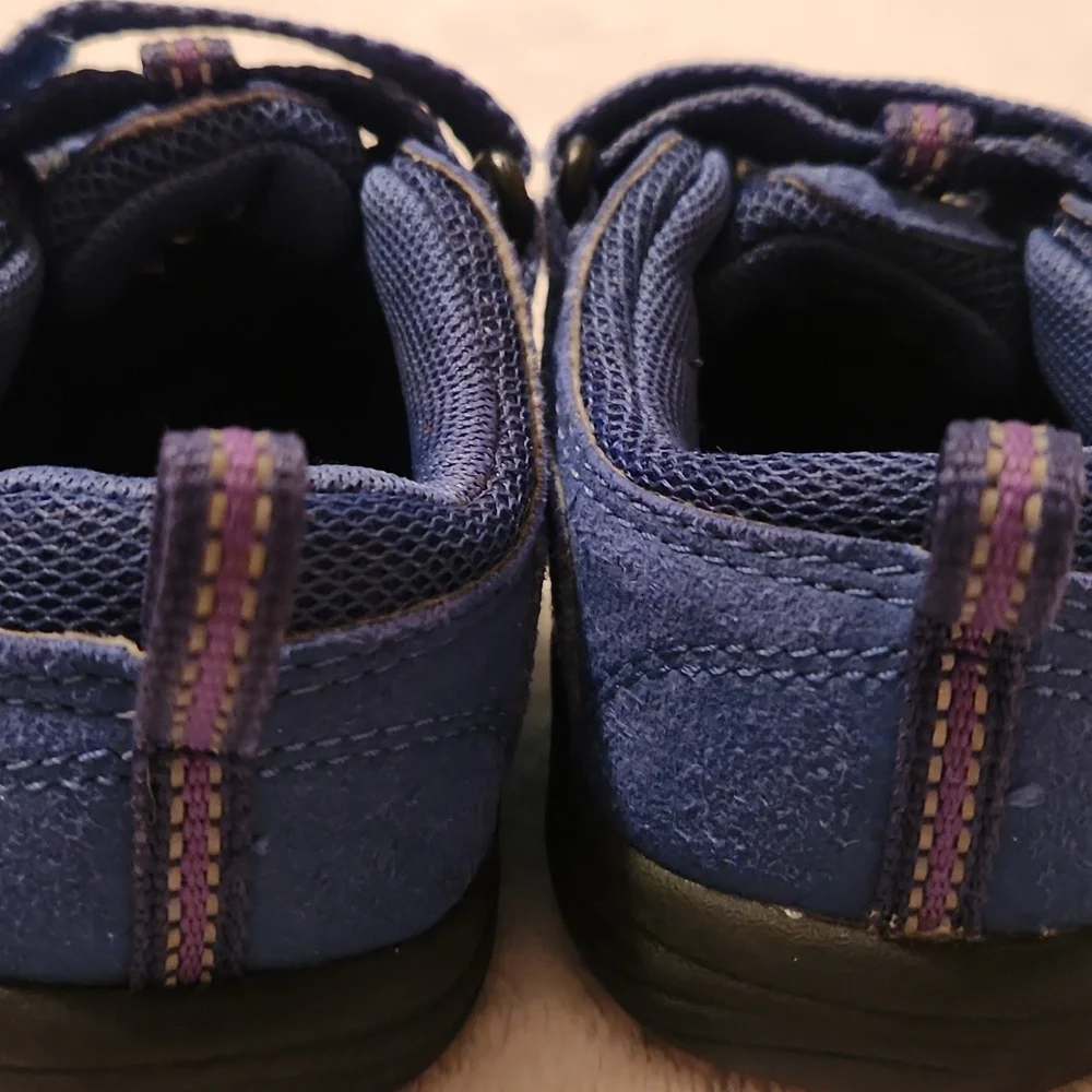 Keen Toddler Blue and Rainbow Sandals Size 7 - Picture 2 of 10